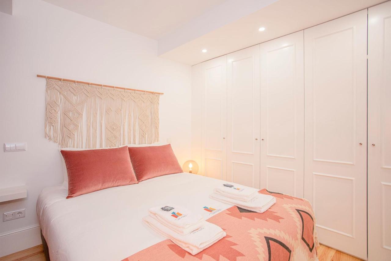 Liiiving In Porto - Flores Design Experience Apartments Εξωτερικό φωτογραφία