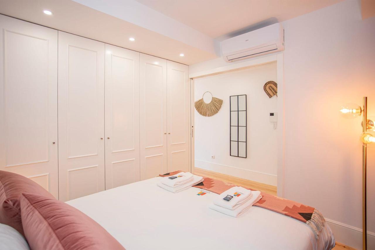 Liiiving In Porto - Flores Design Experience Apartments Εξωτερικό φωτογραφία